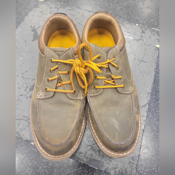 Earth Spirit Genuine Leather Shoes - Picture 2 of 7